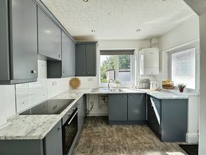 Kitchen- click for photo gallery